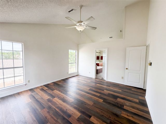 1213 Cardigan Street, Garland, TX 75040