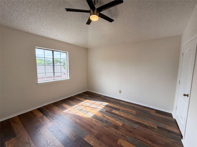 1213 Cardigan Street, Garland, TX 75040