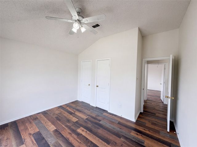 1213 Cardigan Street, Garland, TX 75040