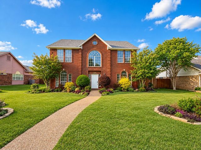 1213 Cardigan Street, Garland, TX 75040
