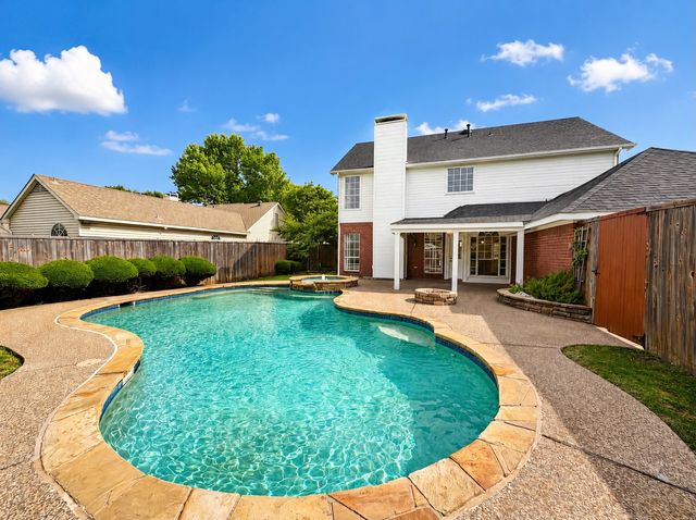 1213 Cardigan Street, Garland, TX 75040