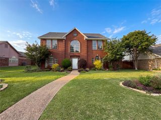 1213 Cardigan Street, Garland, TX 75040