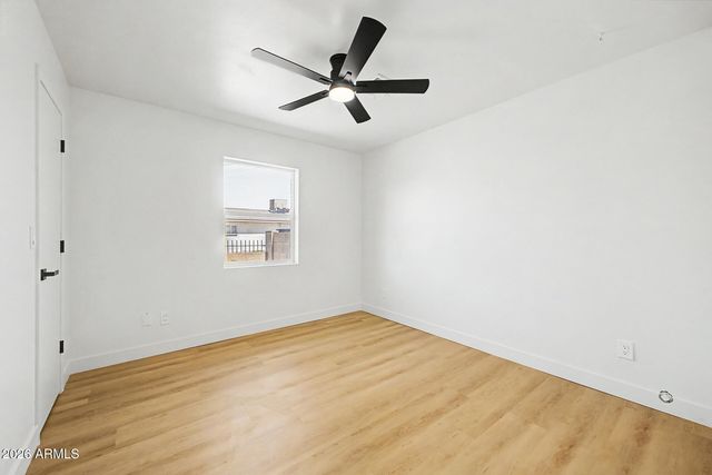 1917 W WHITTON Avenue, Phoenix, AZ 85015