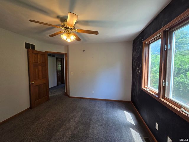 704 BAYSIDE Circle, Germantown Hills, IL 61548