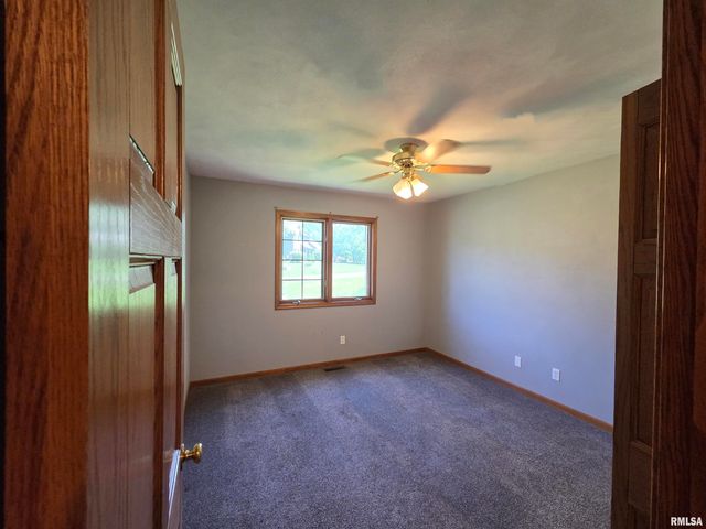 704 BAYSIDE Circle, Germantown Hills, IL 61548