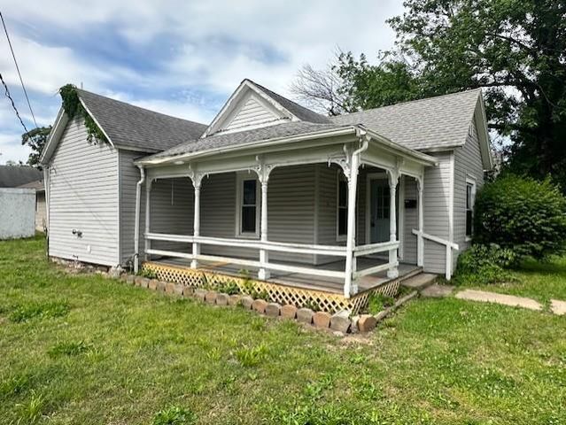 627 W Cherry Street, Nevada, MO 64772