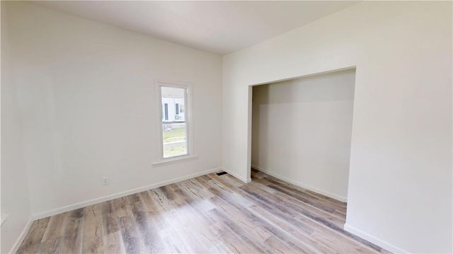 627 W Cherry Street, Nevada, MO 64772