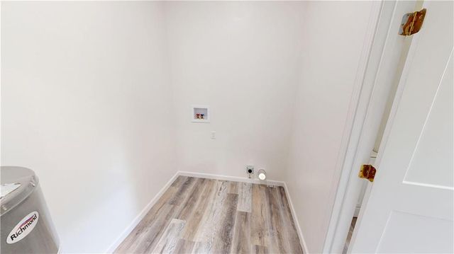 627 W Cherry Street, Nevada, MO 64772