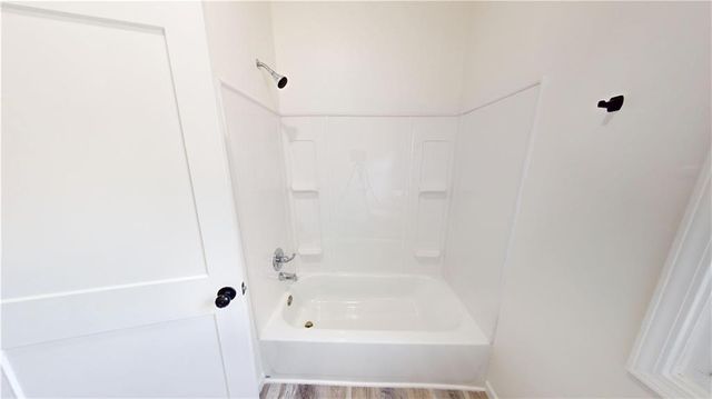 627 W Cherry Street, Nevada, MO 64772