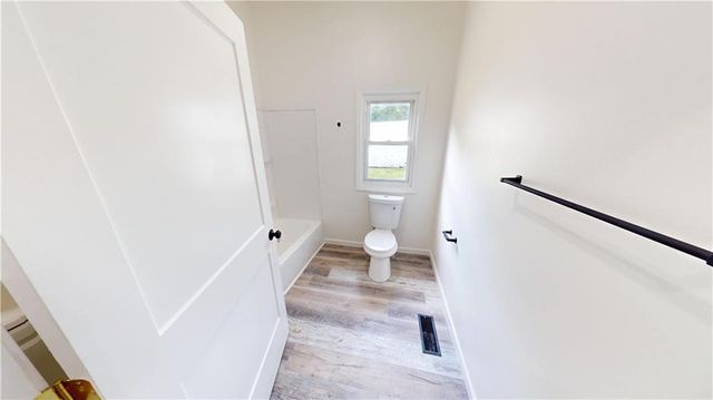 627 W Cherry Street, Nevada, MO 64772