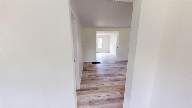 627 W Cherry Street, Nevada, MO 64772