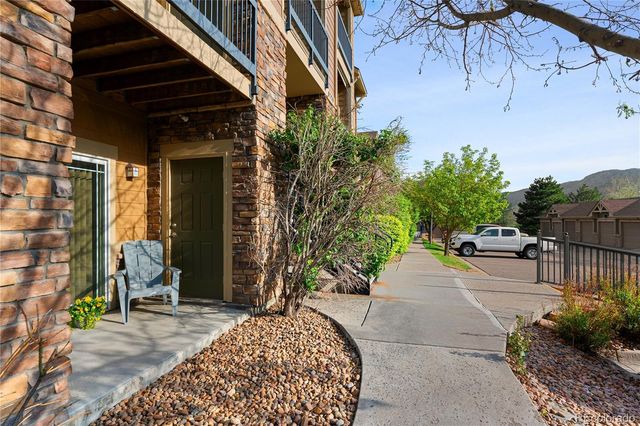8726 S Kline Street A102, Littleton, CO 80127