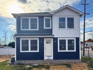 4 Lee Avenue, Bay Shore, NY 11706