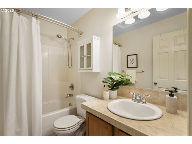 1436 Ne ALEXANDRIA Pl, Hillsboro, OR 97124