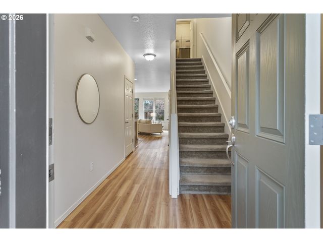 1436 Ne ALEXANDRIA Pl, Hillsboro, OR 97124