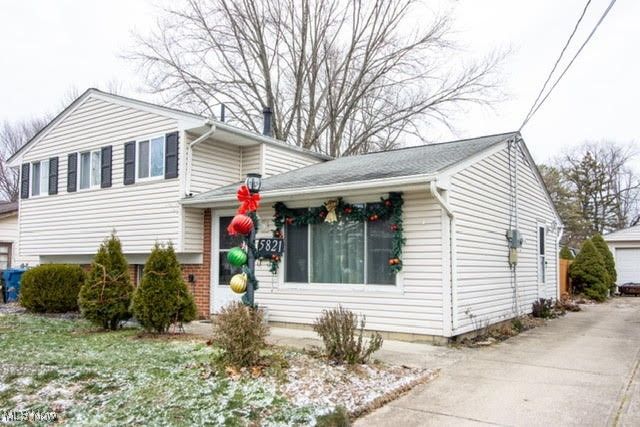 5821 Joanne Court, North Ridgeville, OH 44039