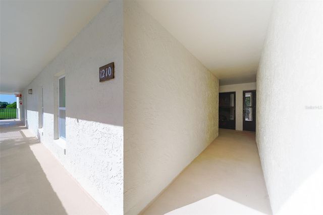 225 COUNTRY CLUB DRIVE F1210, Largo, FL 33771