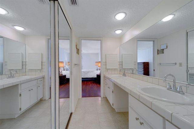 225 COUNTRY CLUB DRIVE F1210, Largo, FL 33771