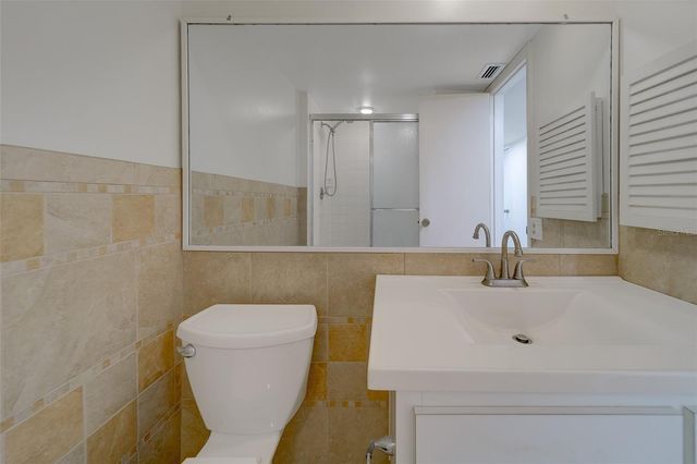 225 COUNTRY CLUB DRIVE F1210, Largo, FL 33771