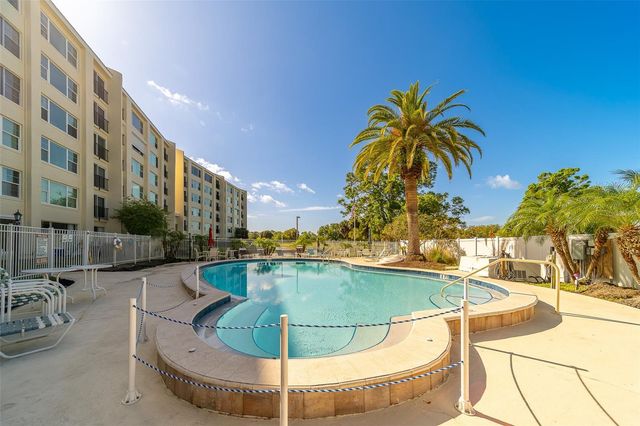 225 COUNTRY CLUB DRIVE F1210, Largo, FL 33771