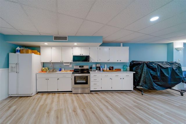 225 COUNTRY CLUB DRIVE F1210, Largo, FL 33771