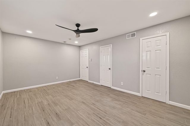 4955 Wigton Drive, Houston, TX 77096