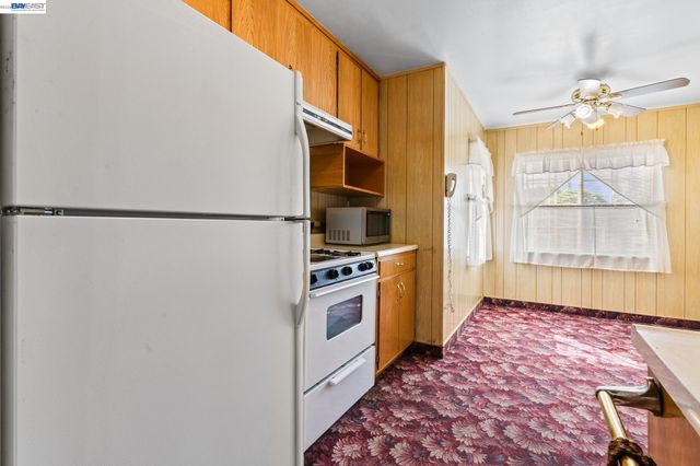 324 Berry Ave, Hayward, CA 94544
