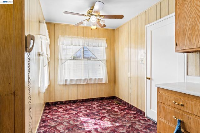 324 Berry Ave, Hayward, CA 94544