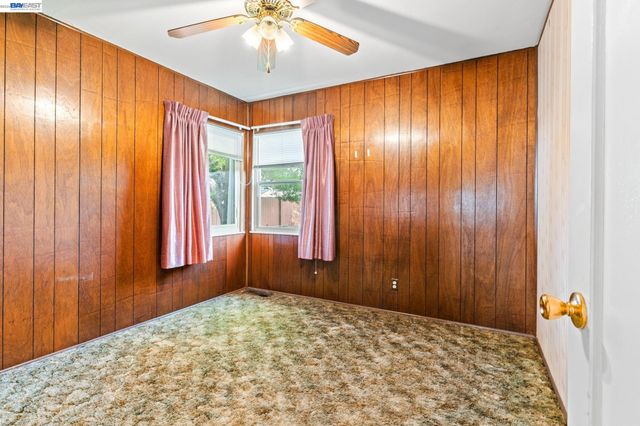 324 Berry Ave, Hayward, CA 94544
