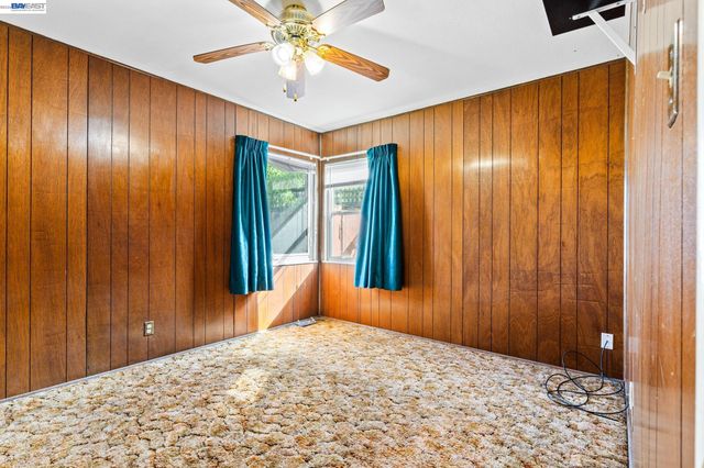 324 Berry Ave, Hayward, CA 94544