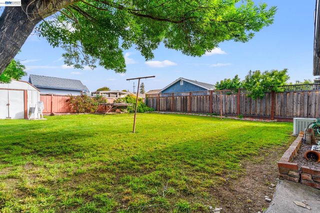 324 Berry Ave, Hayward, CA 94544