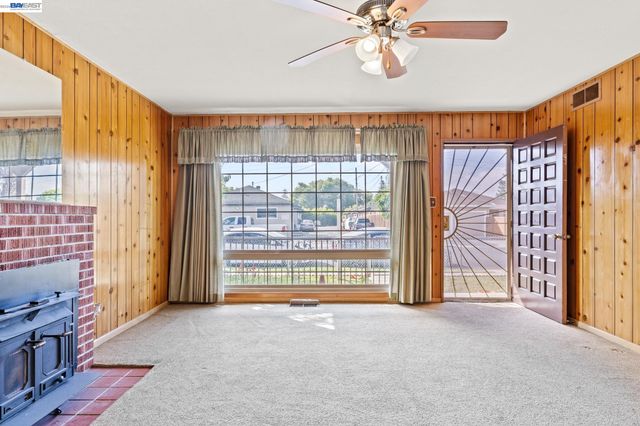 324 Berry Ave, Hayward, CA 94544