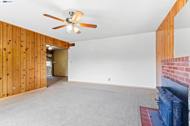 324 Berry Ave, Hayward, CA 94544