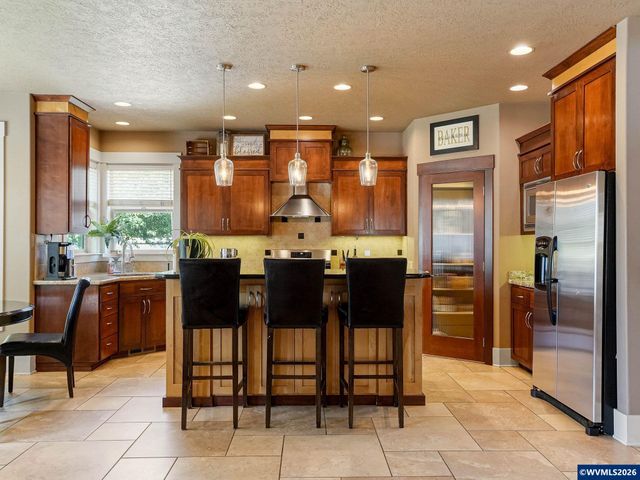 5489 Salal St SE, Salem, OR 97306