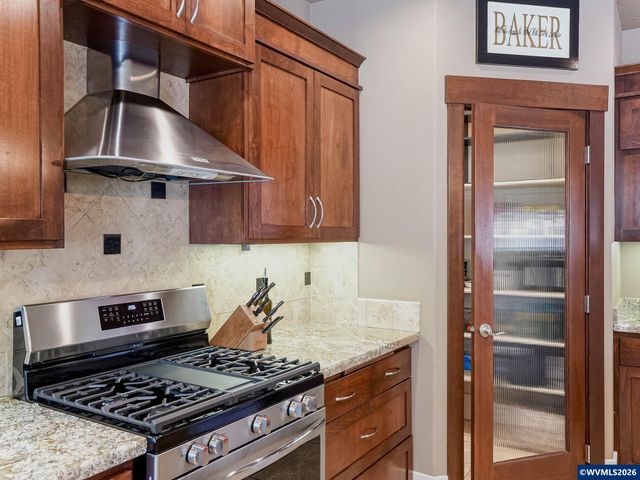 5489 Salal St SE, Salem, OR 97306