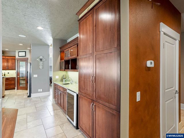 5489 Salal St SE, Salem, OR 97306