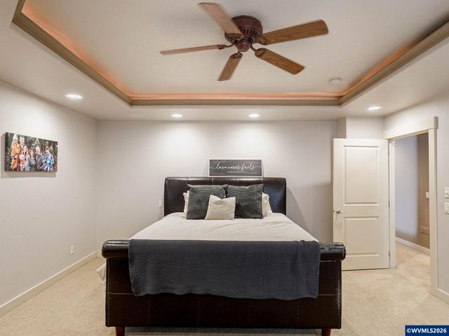 5489 Salal St SE, Salem, OR 97306