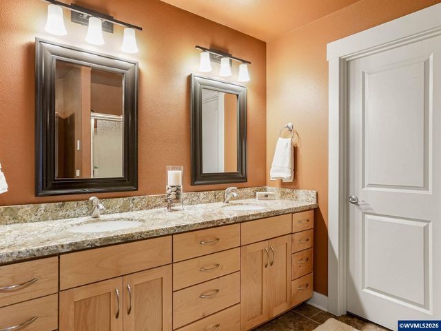 5489 Salal St SE, Salem, OR 97306