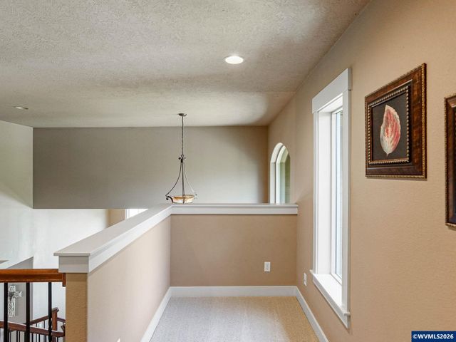 5489 Salal St SE, Salem, OR 97306