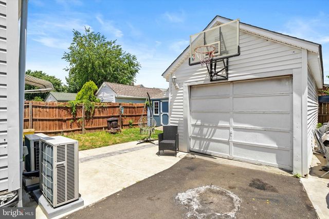 94 REEGER AVE, Hamilton, NJ 08610