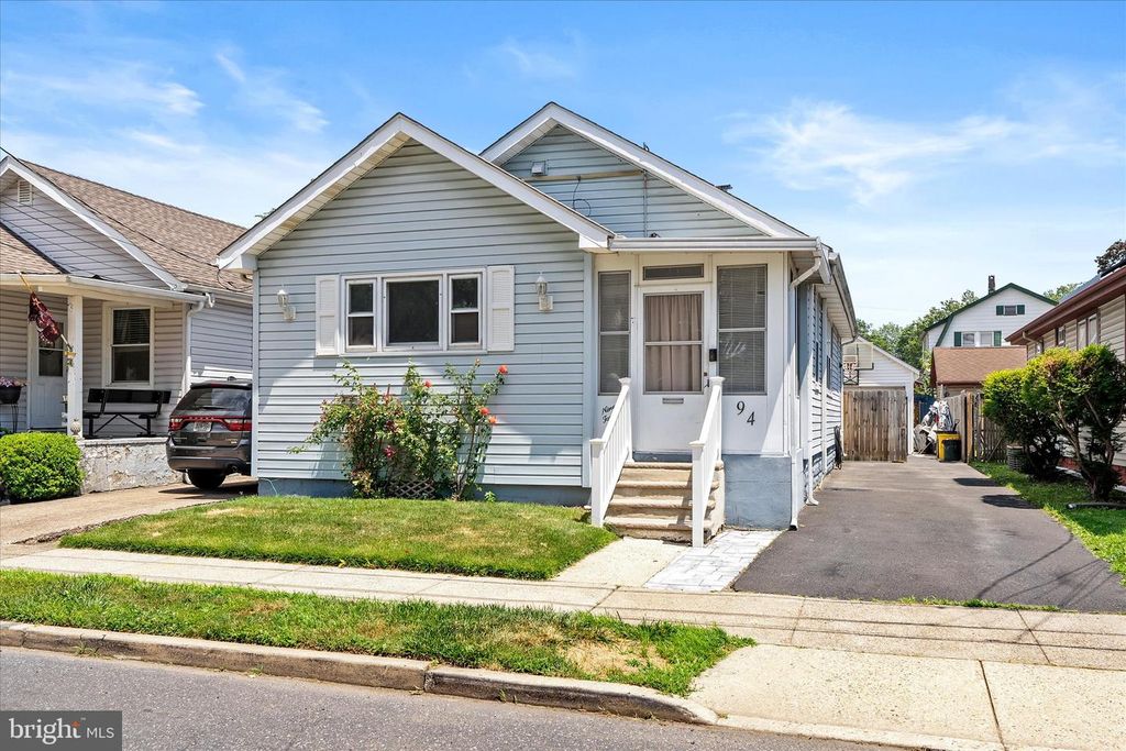 94 REEGER AVE, Hamilton, NJ 08610
