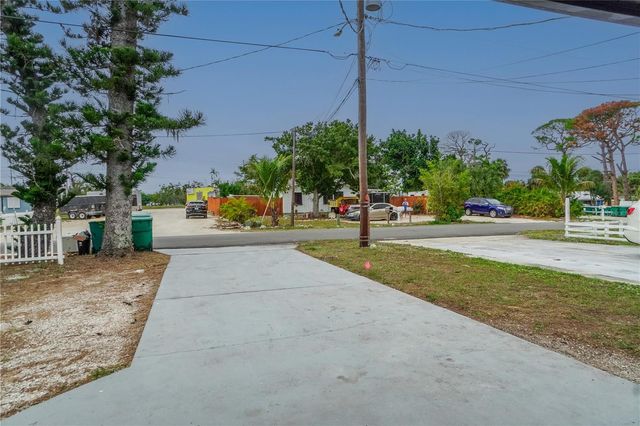 985 LIBERTY STREET, Englewood, FL 34223