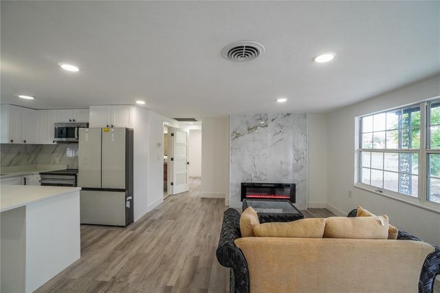 985 LIBERTY STREET, Englewood, FL 34223