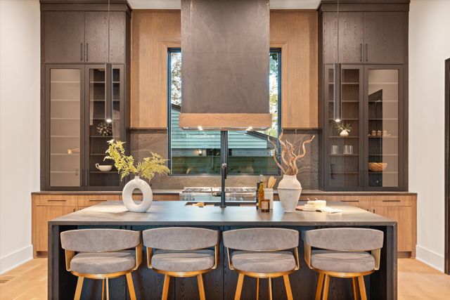 1309 Southside Cir, Nashville, TN 37212