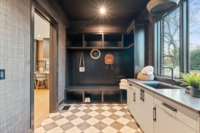 1309 Southside Cir, Nashville, TN 37212