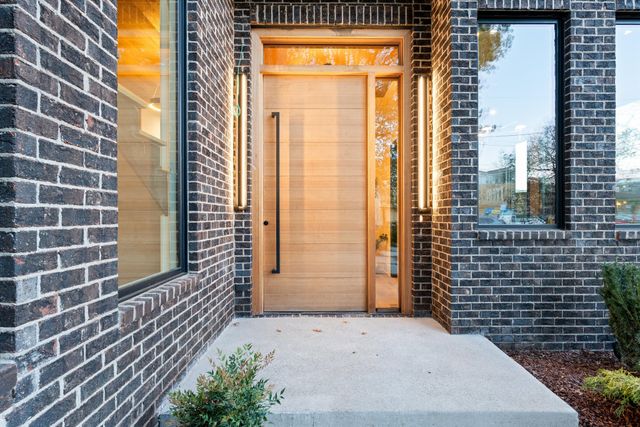 1309 Southside Cir, Nashville, TN 37212