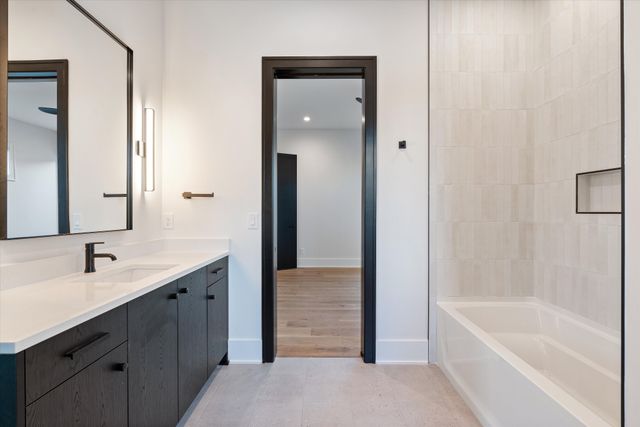 1309 Southside Cir, Nashville, TN 37212