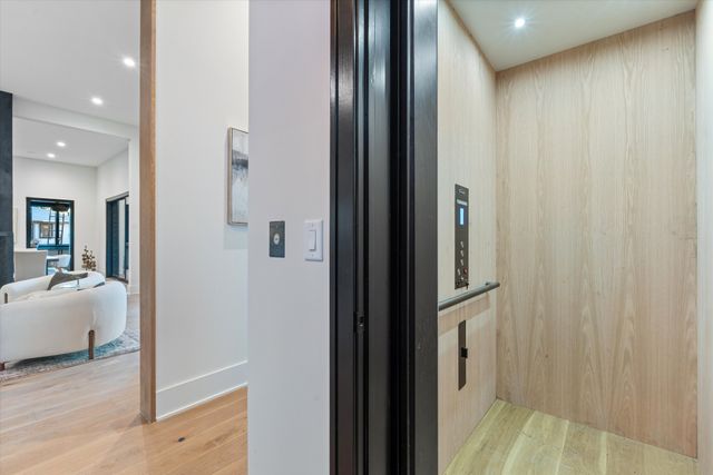 1309 Southside Cir, Nashville, TN 37212