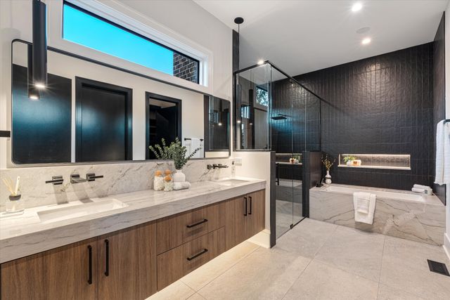 1309 Southside Cir, Nashville, TN 37212