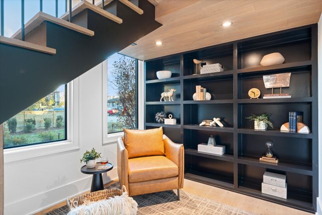 1309 Southside Cir, Nashville, TN 37212